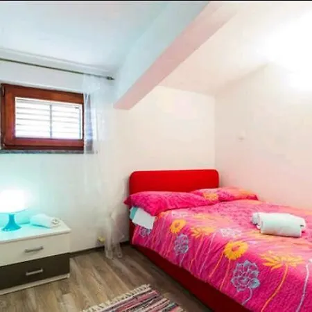 Marinka بيوغْغاد نا موغو