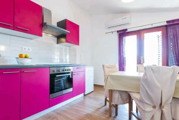 Marinka 비오그라드나모루