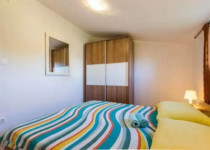 Marinka 비오그라드나모루