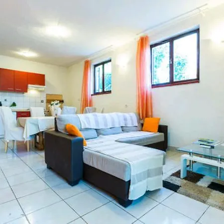 Marnika Apartment Biograd Na Moru