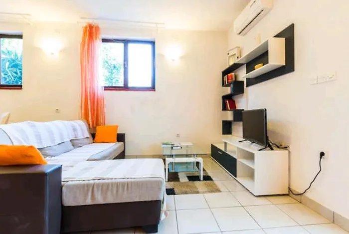 Marinka * Biograd Na Moru